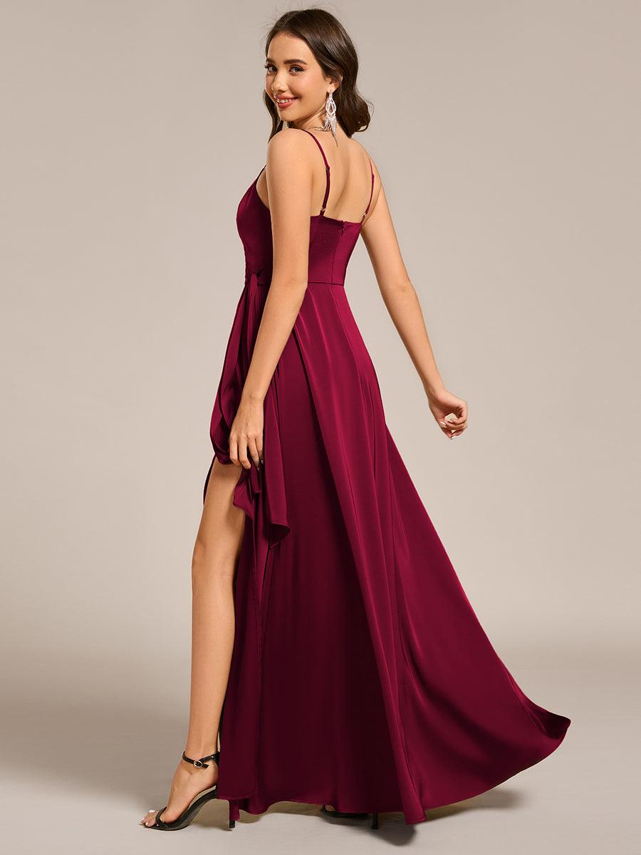 Robe de demoiselle d'honneur fendue en satin à bretelles #Couleur_Bordeaux