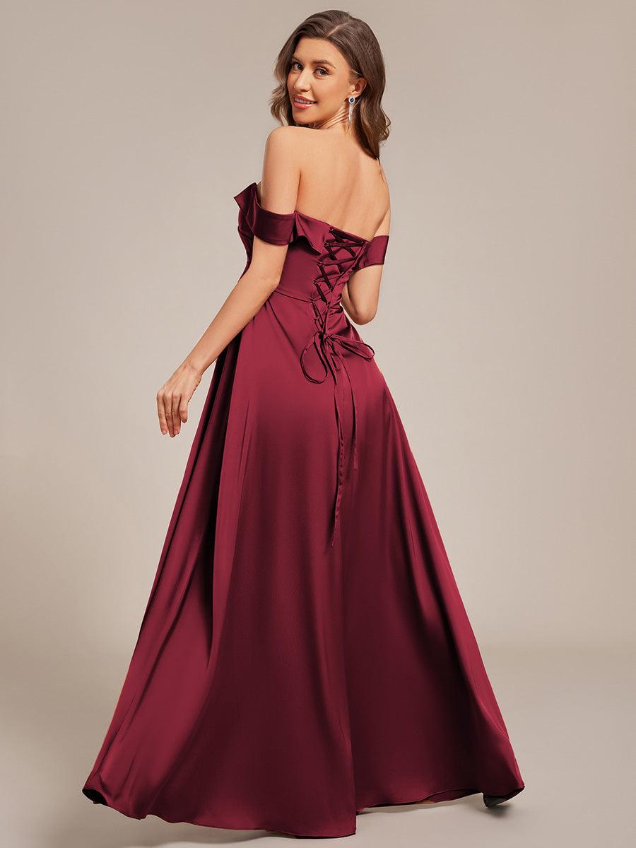 Robe de demoiselle d'honneur en satin à épaules dénudées et à lacets dans le dos #Couleur_Bordeaux