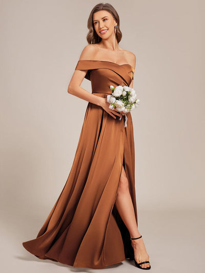 ever SKYE|Robe de demoiselle d'honneur en satin à épaules dénudées et à lacets dans le dos