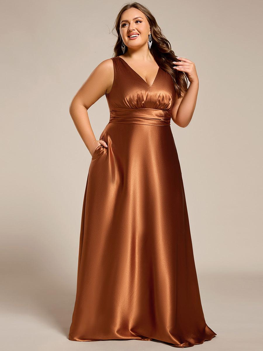 Robe de demoiselle d'honneur fendue en satin sans manches à col en V #Couleur_ #Couleur_Bronze
