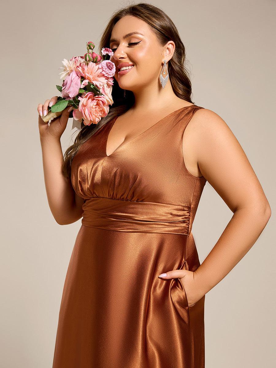 Robe de demoiselle d'honneur fendue en satin sans manches à col en V #Couleur_ #Couleur_Bronze