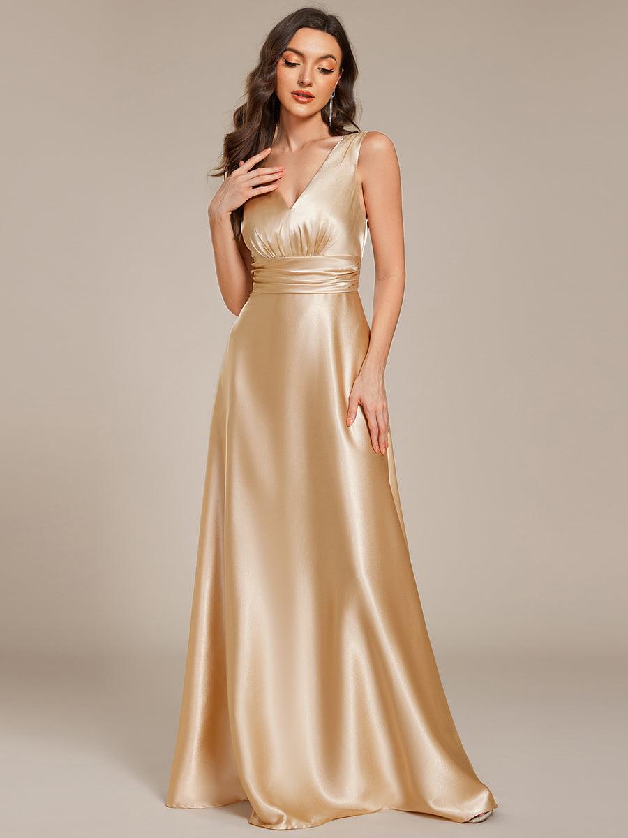 Robe de demoiselle d'honneur fendue en satin sans manches à col en V #Couleur_ #Couleur_Charbon