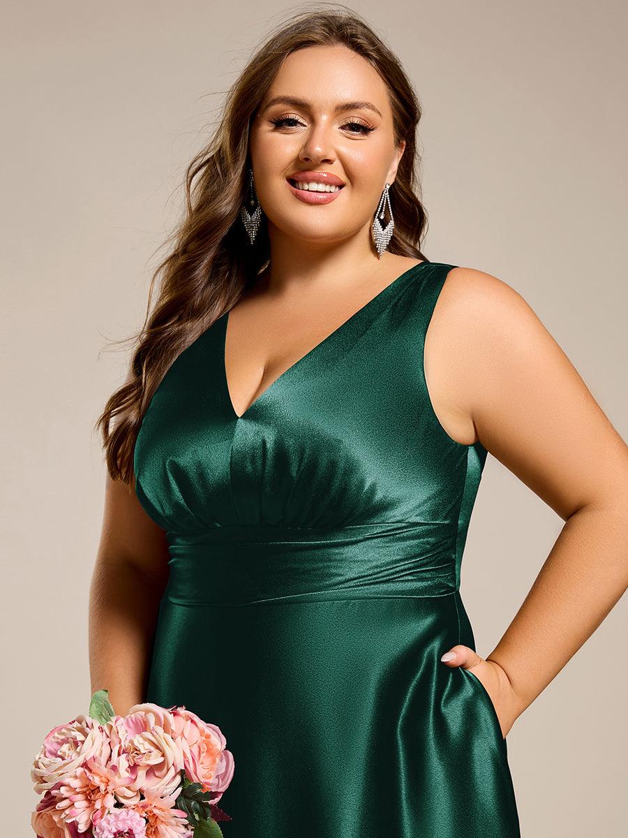 Robe de demoiselle d'honneur fendue en satin sans manches à col en V #Couleur_ #Couleur_Vert Fonce