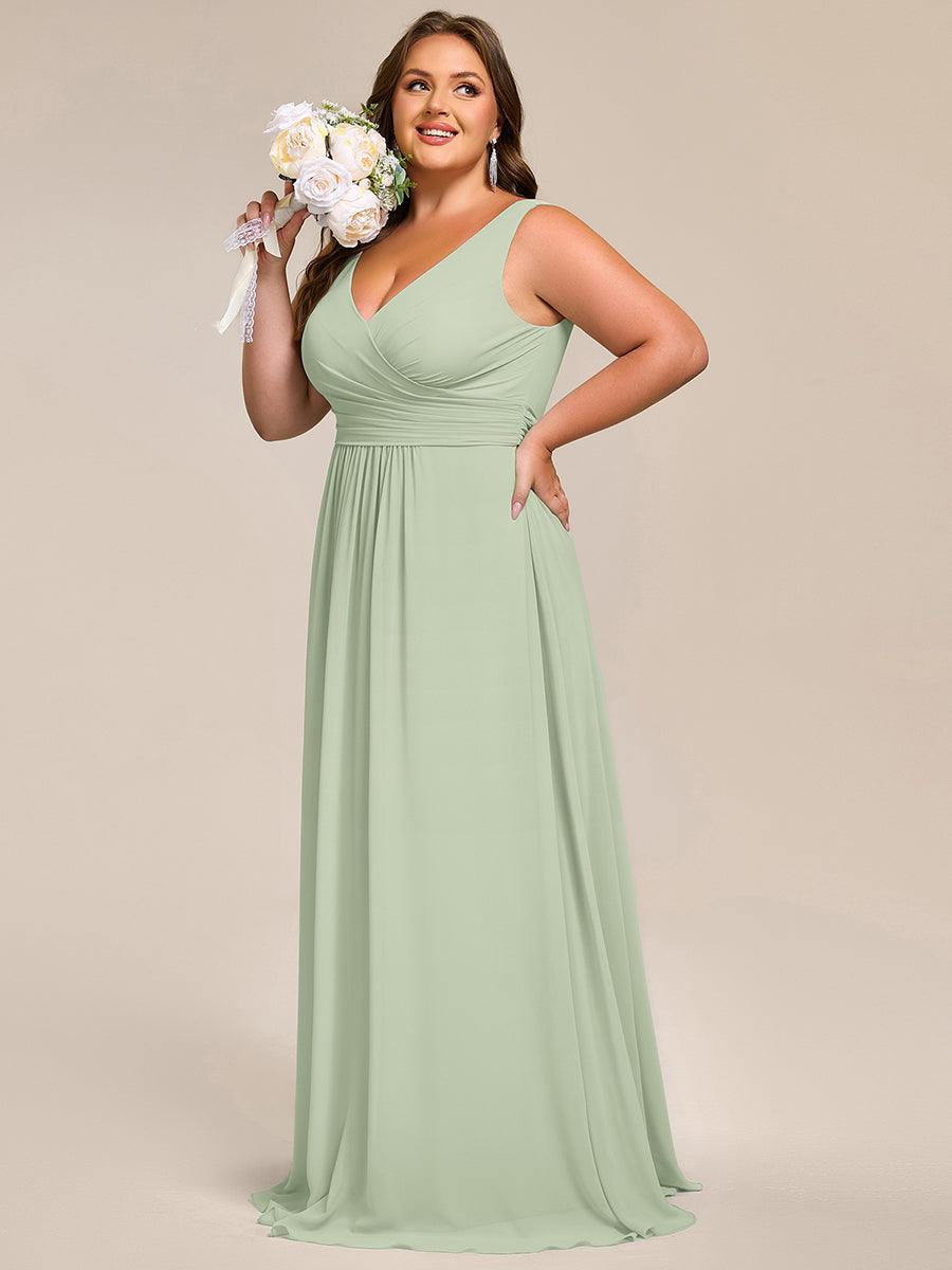 Robe de demoiselle d'honneur longue en mousseline plissée sans bretelles à col en V #Couleur_Menthe Verte
