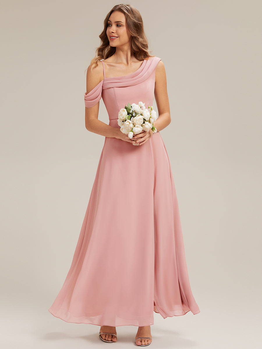 Robe longue asymétrique à manches courtes en A avec des embellissements en strass #Couleur_Rose fumee