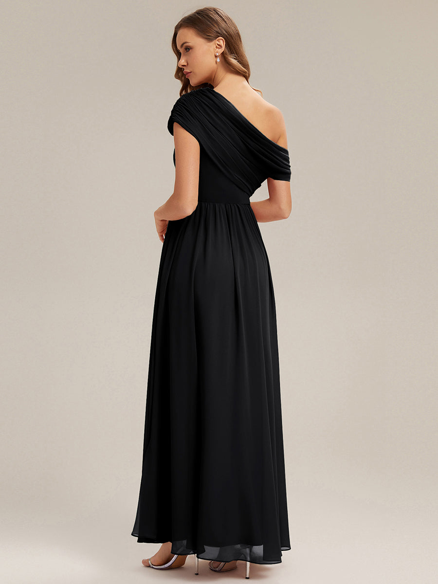 Robe longue asymétrique sans bretelles en A avec détail froncé #Couleur_Noir