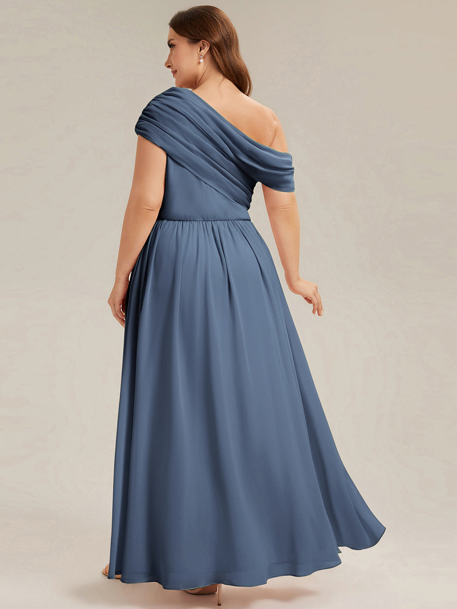 Robe longue asymétrique sans bretelles en A avec détail froncé #Couleur_Marine Fume