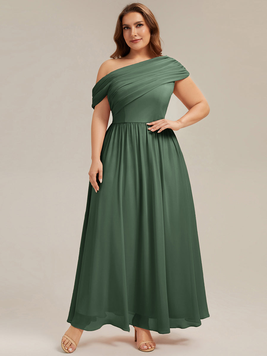 Robe longue asymétrique sans bretelles en A avec détail froncé #Couleur_Eukalyptus Grün