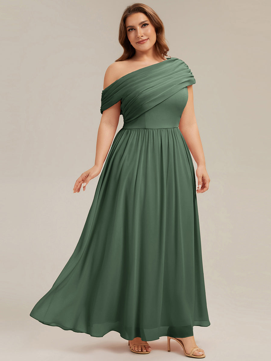 Robe longue asymétrique sans bretelles en A avec détail froncé #Couleur_Eukalyptus Grün