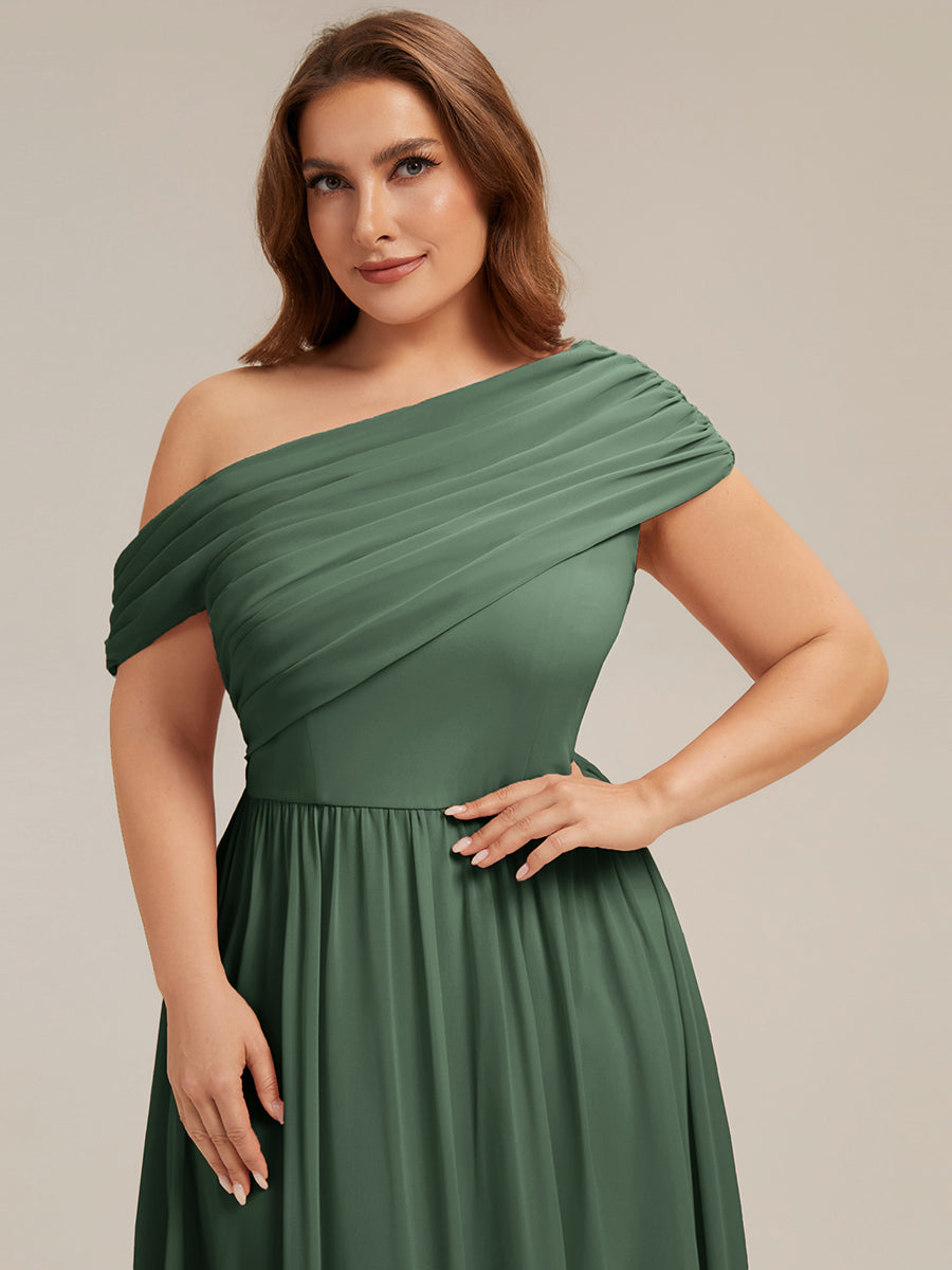 Robe longue asymétrique sans bretelles en A avec détail froncé #Couleur_Eukalyptus Grün