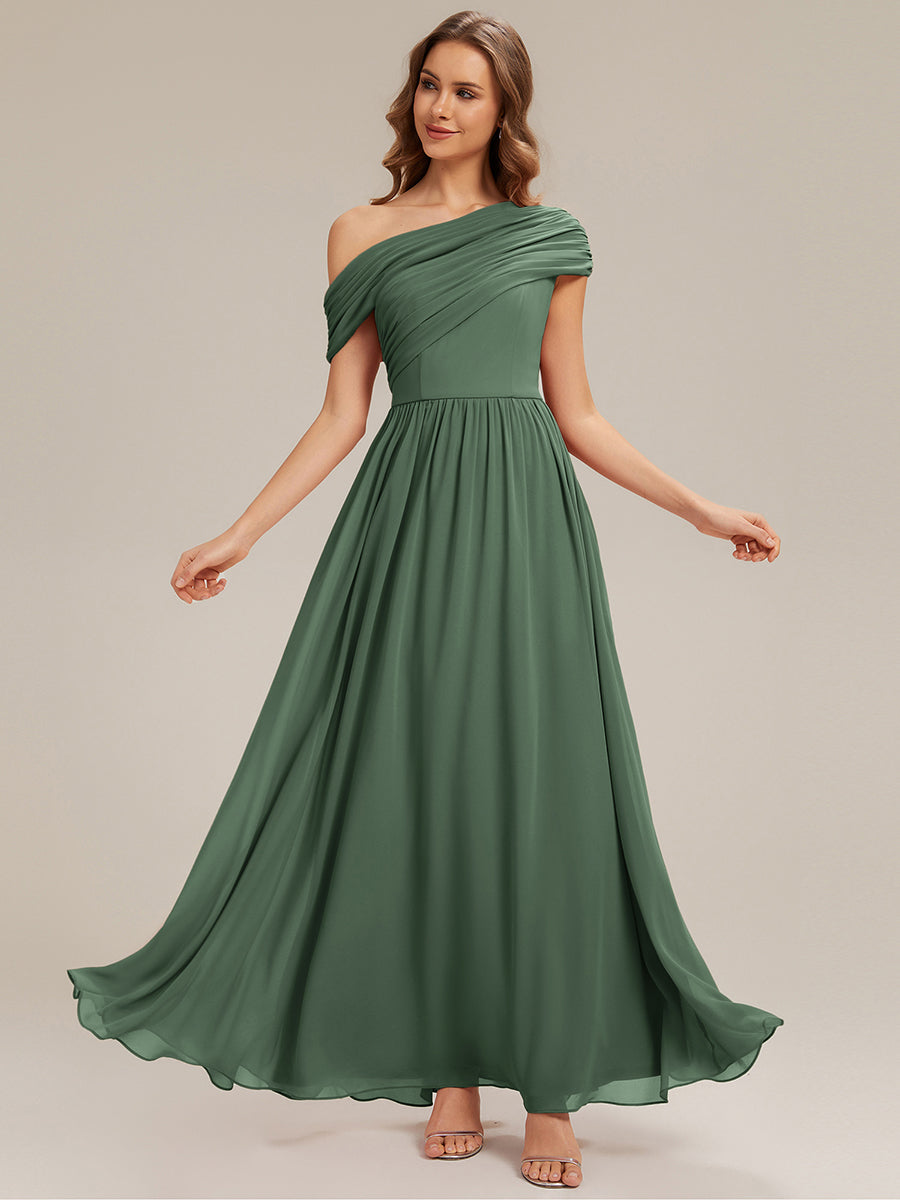 Robe longue asymétrique sans bretelles en A avec détail froncé #Couleur_Eukalyptus Grün