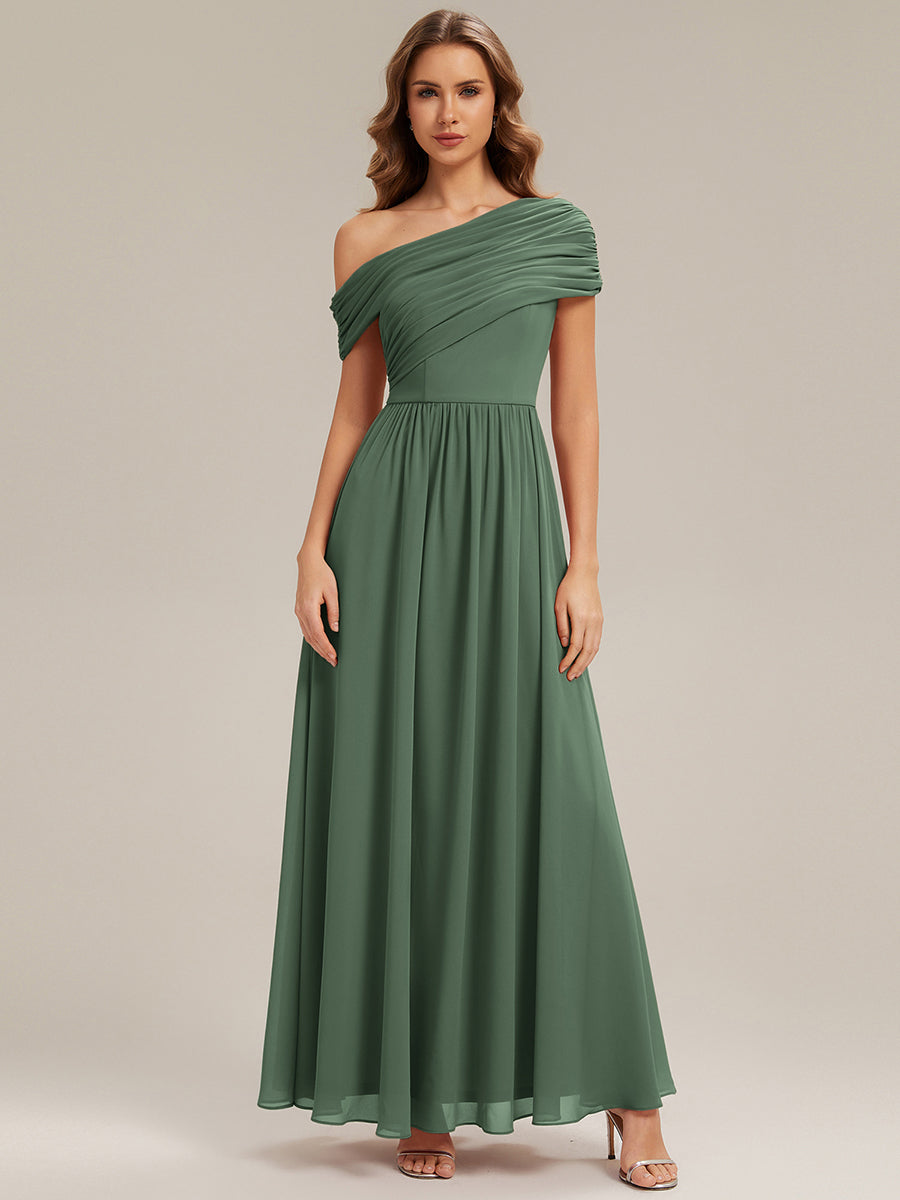 Robe longue asymétrique sans bretelles en A avec détail froncé #Couleur_Eukalyptus Grün