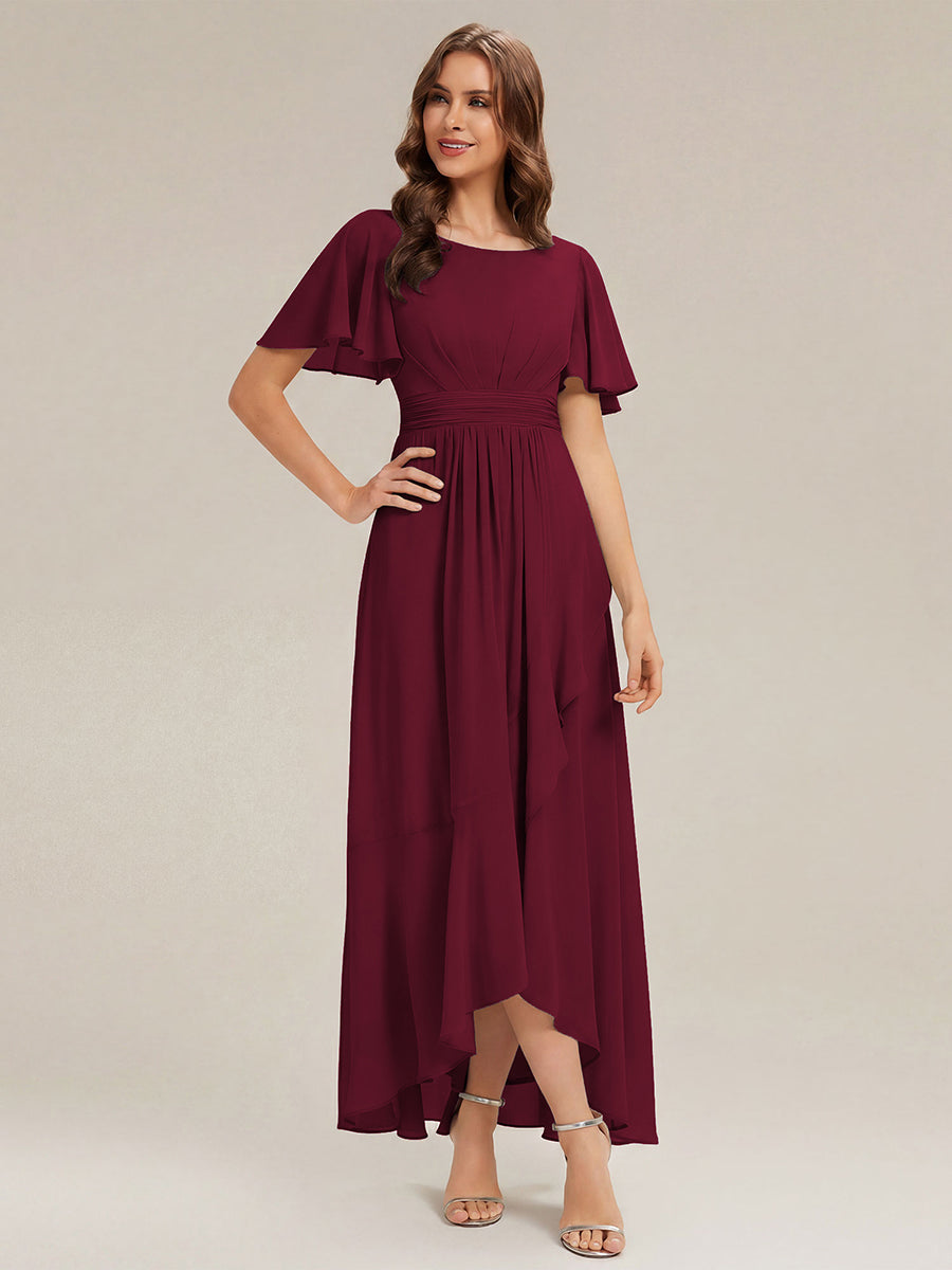 Robe asymétrique sans manches à volants avec détails plissés et ourlet haut bas #Couleur_Bordeaux