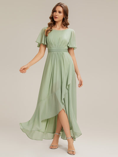 Robe asymétrique en mousseline à manches courtes et à volants