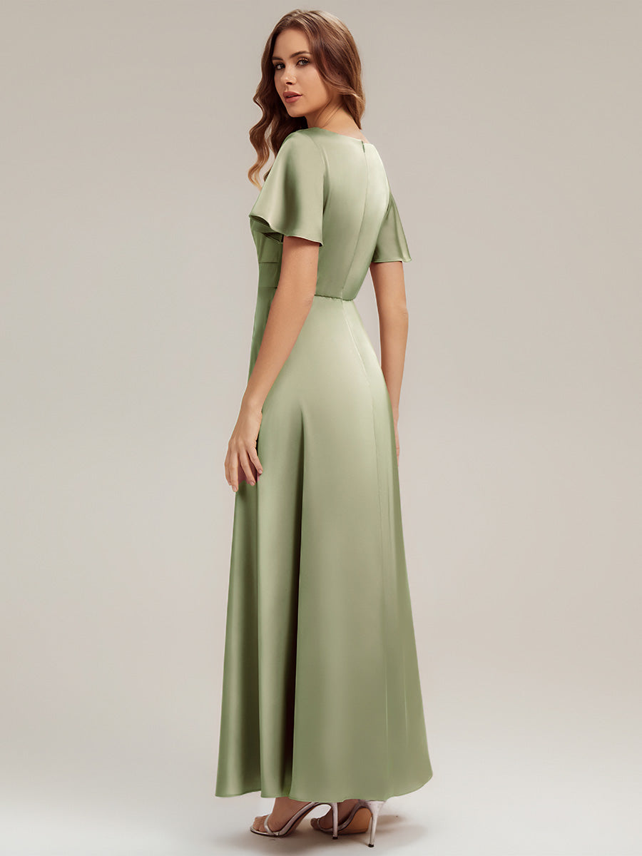 Robe longue ligne A col en V manches courtes à volants froncée #Couleur_Vert sauge