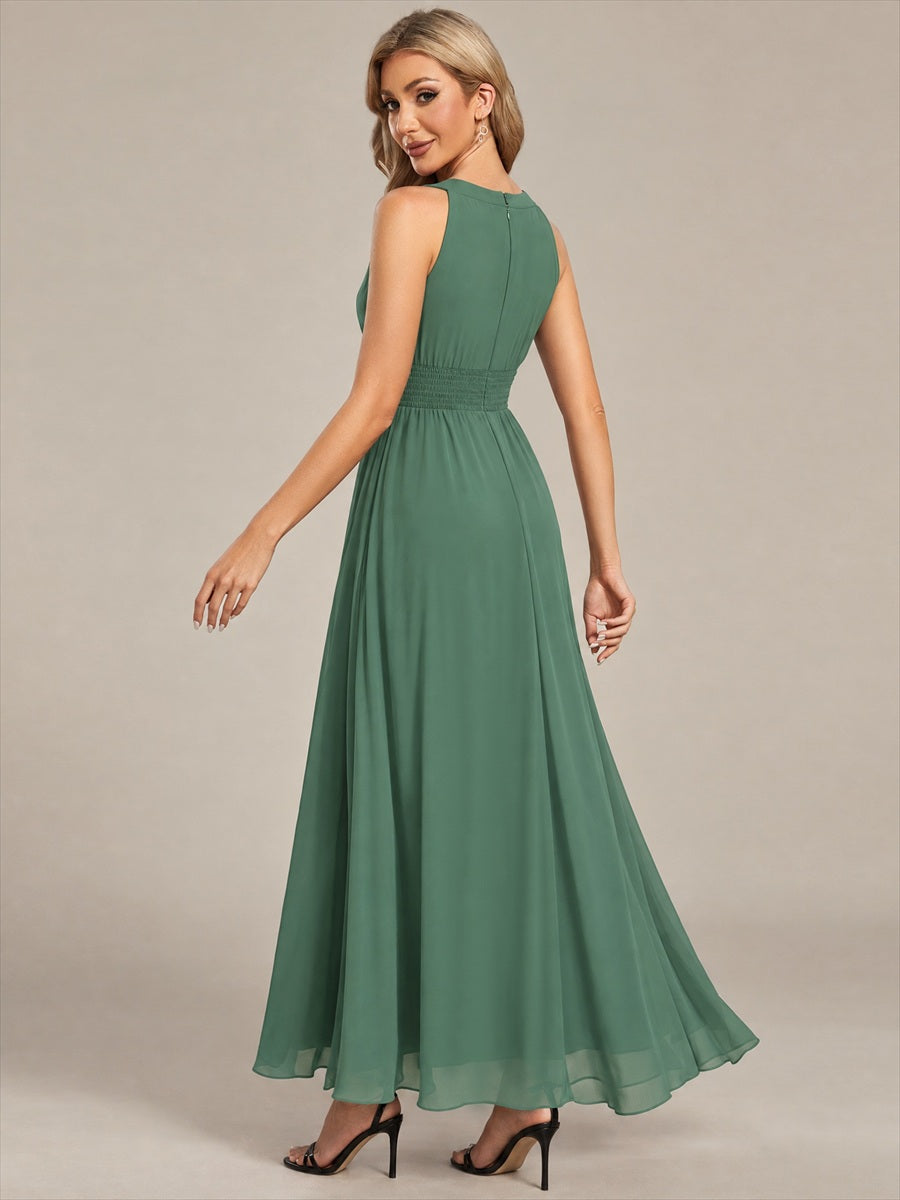 Robe A-Line sans manches à encolure corset en tissu non élastique longueur maxi #Couleur_Eukalyptus Grün