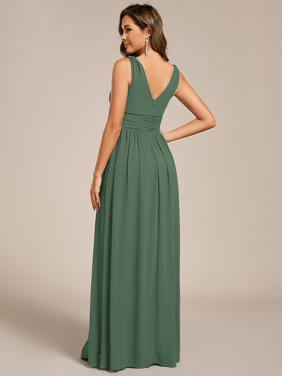 Robe de demoiselle d'honneur longue en mousseline à col en V et coupe trapèze #Couleur_Eucalyptus