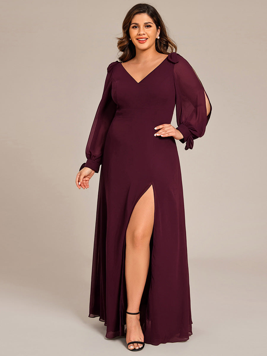 Robe de demoiselle d'honneur fendue à manches longues et col en V de grande taille #Couleur_Pourpre