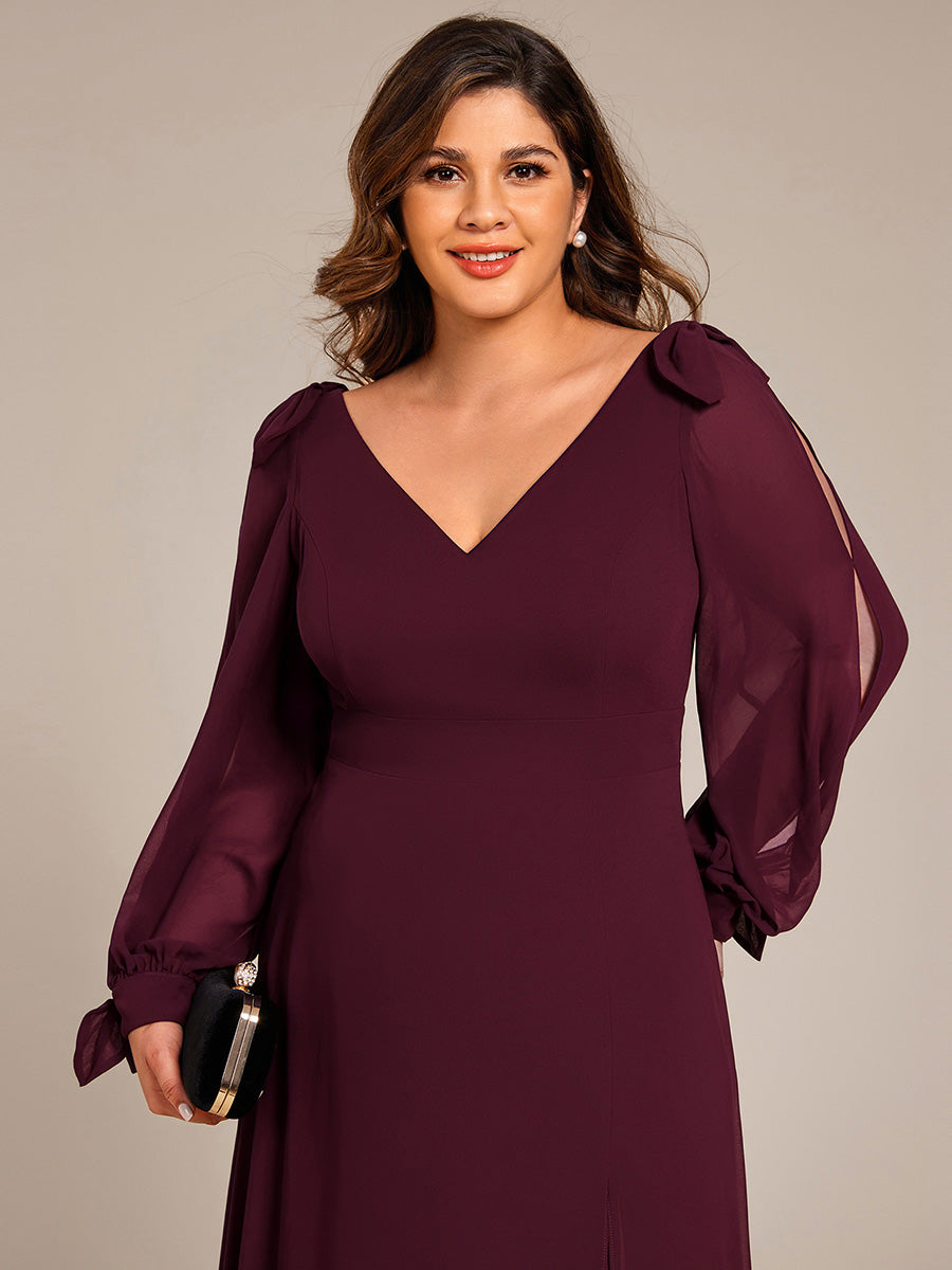 Robe de demoiselle d'honneur fendue à manches longues et col en V de grande taille #Couleur_Pourpre