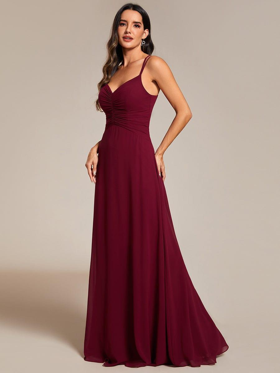 Robe de demoiselle d'honneur plissée chic à bretelles réglables et col en V #Couleur_Bordeaux