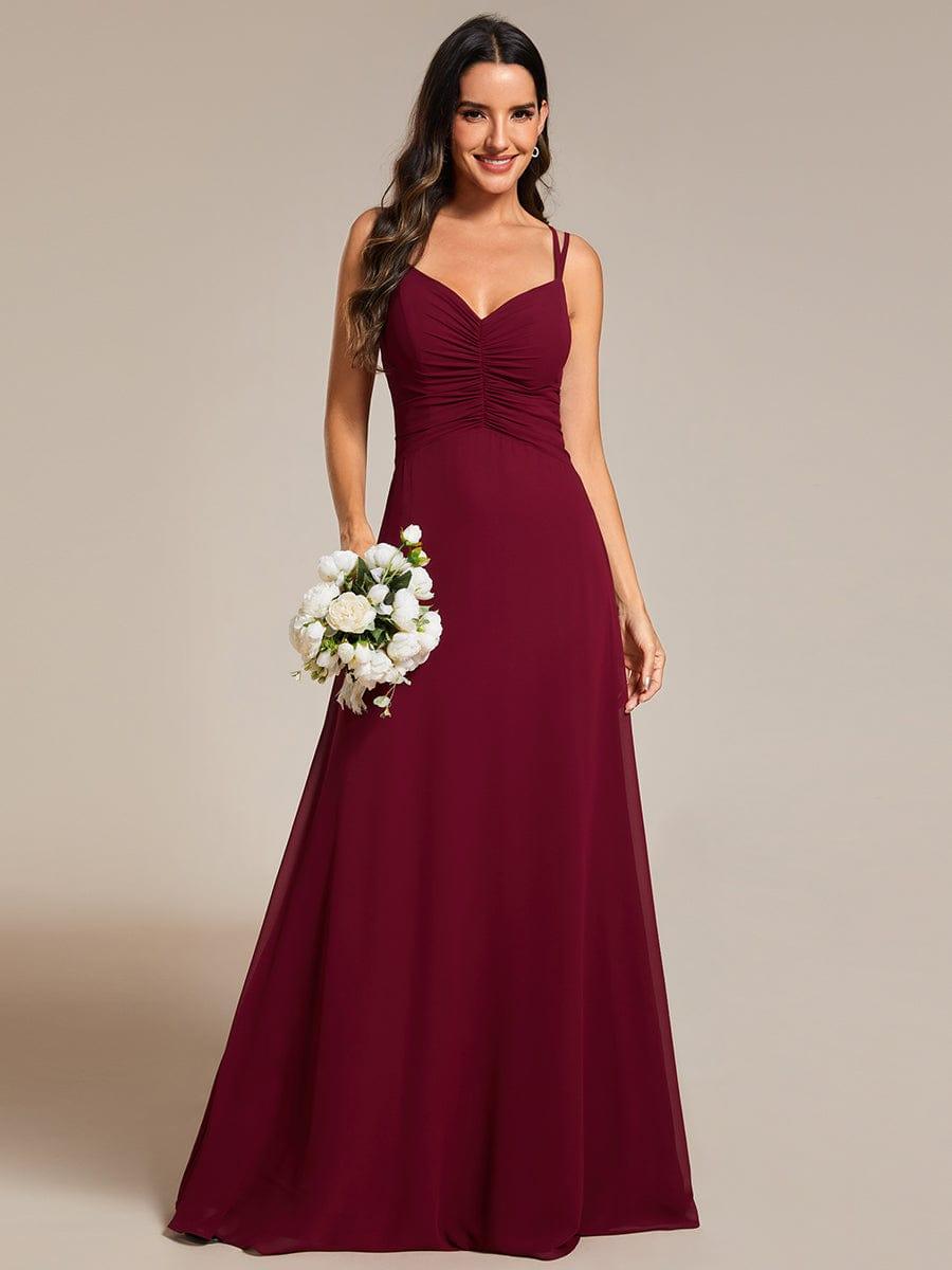 Robe de demoiselle d'honneur plissée chic à bretelles réglables et col en V #Couleur_Bordeaux