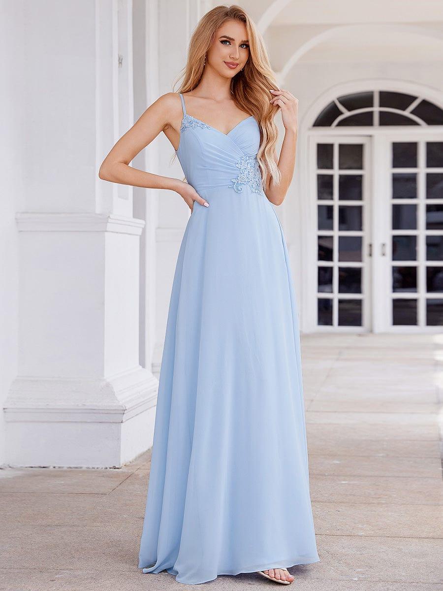 Robe de demoiselle d'honneur chic plissée à col en V et sans manches à la taille appliquée #Couleur_Bleu Glace