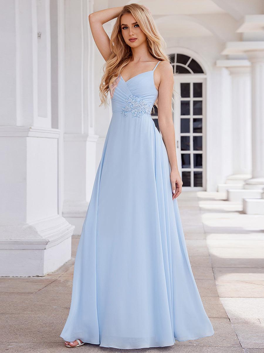 Robe de demoiselle d'honneur chic plissée à col en V et sans manches à la taille appliquée #Couleur_Bleu Glace