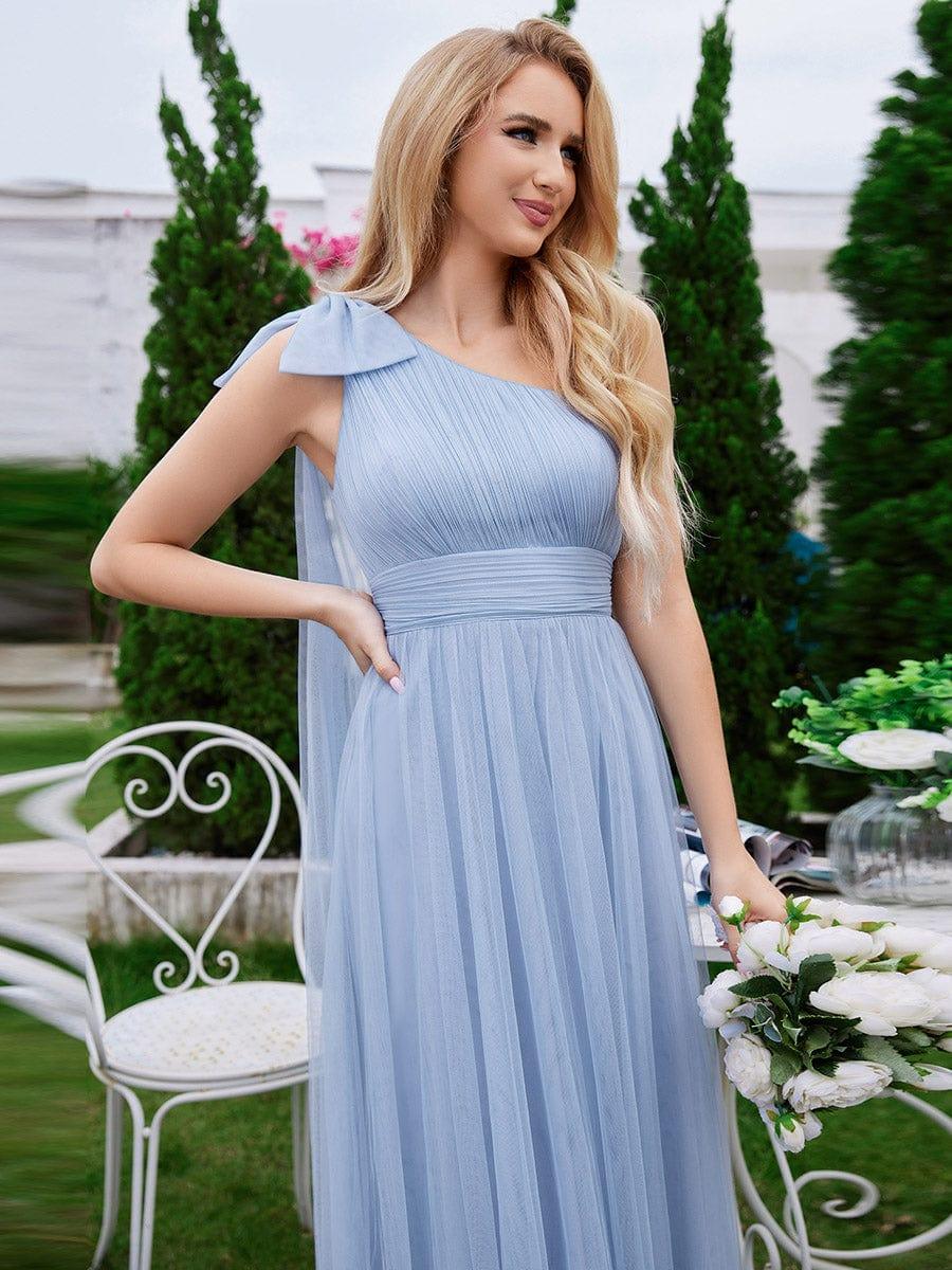 Robe de demoiselle d'honneur trapèze en tulle romantique avec une épaule et un nœud papillon #Couleur_Bleu Clair