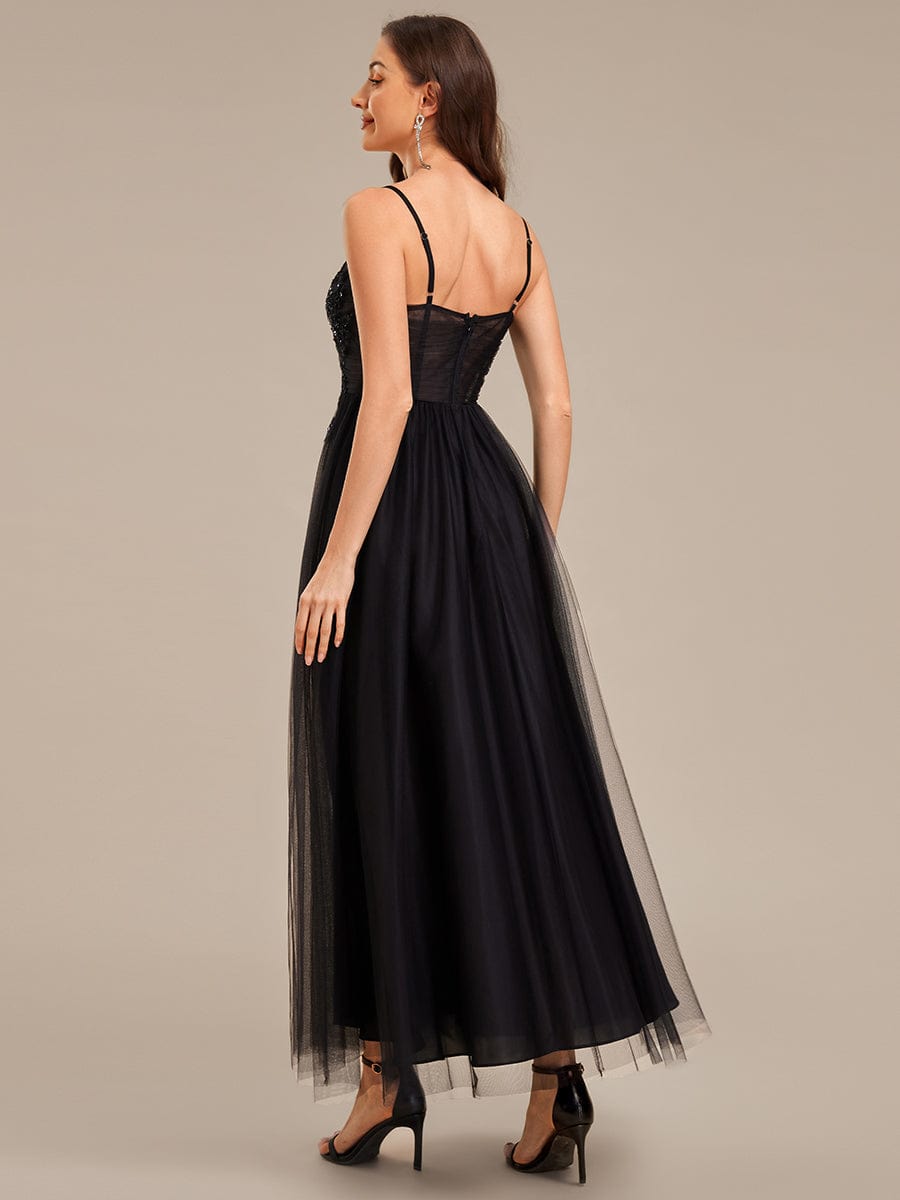 Robe d'invité de mariage trapèze en mousseline fluide à encolure ronde et longueur au genou #Couleur_Noir