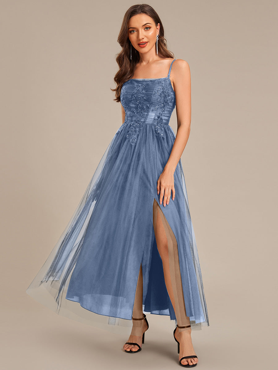 Robe de soirée sans manches en maille appliquée #Couleur_Marine Fume