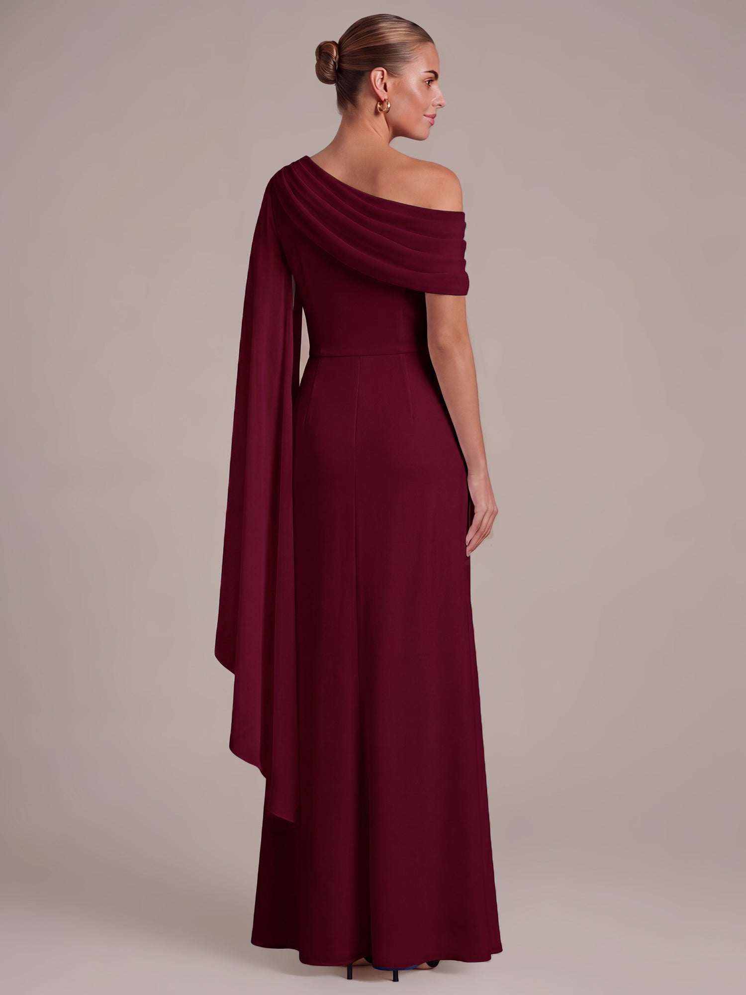 Robe maxi A ligne plissée à encolure asymétrique à manches longues avec fente sur le côté #Couleur_Bordeaux
