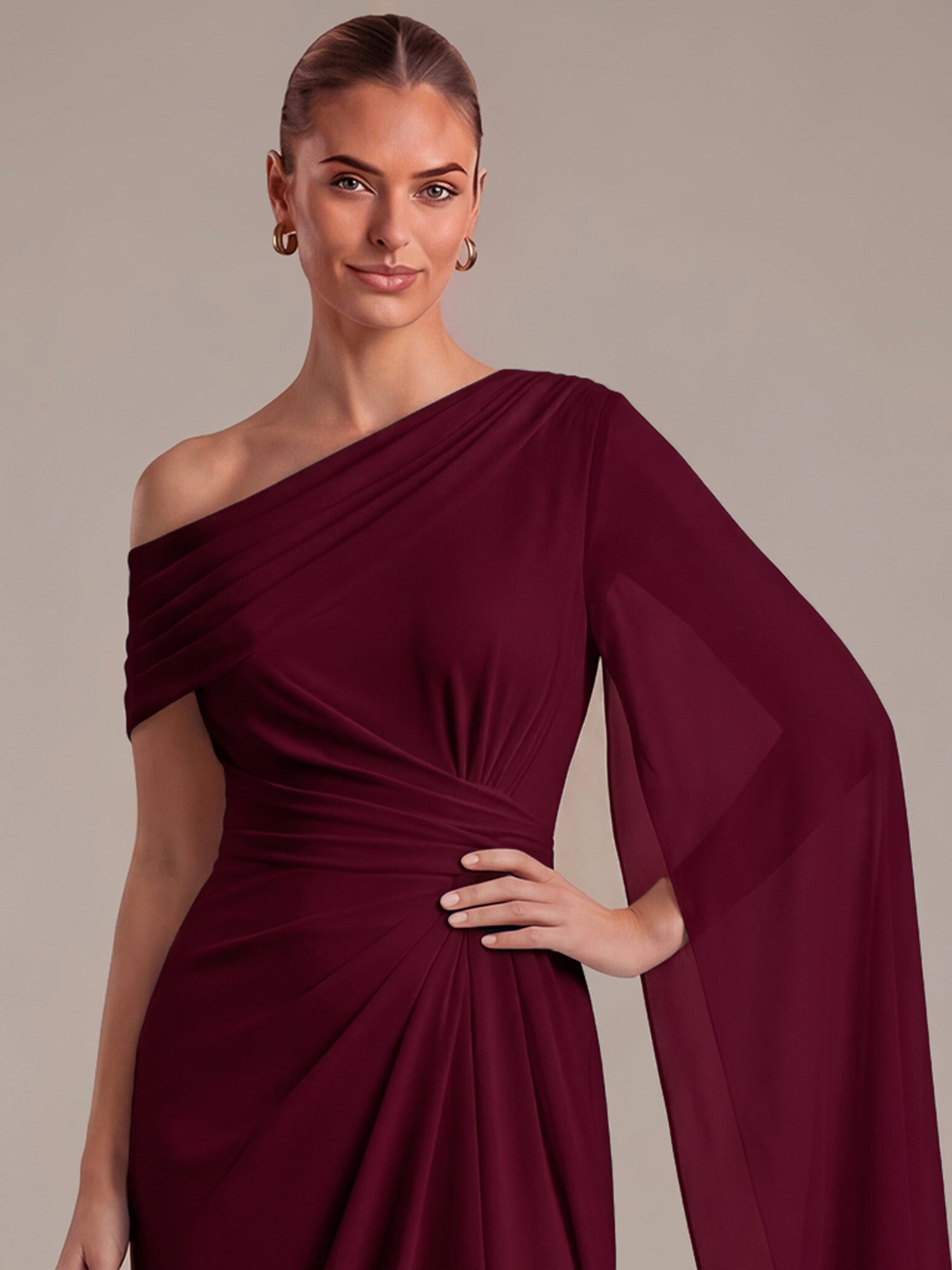 Robe maxi A ligne plissée à encolure asymétrique à manches longues avec fente sur le côté #Couleur_Bordeaux
