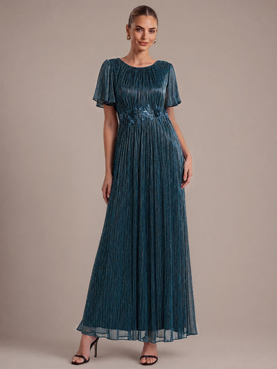 Robe longue en tulle à volants avec appliqué floral et manches courtes