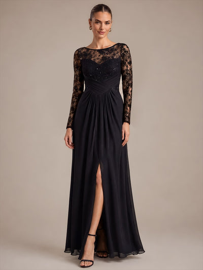 Robe longue en mousseline à manches longues et détails transparents