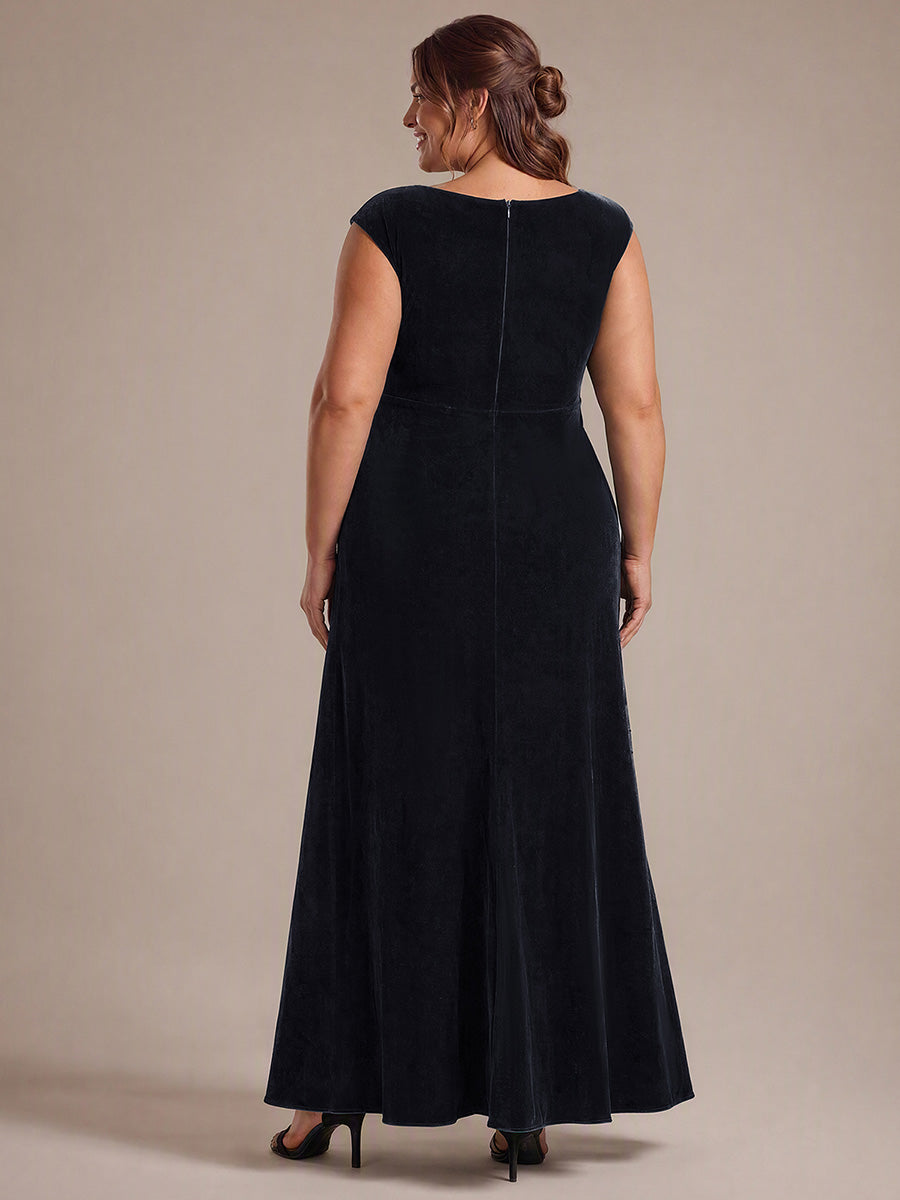 Robe A-Line à sequins maxi avec décolleté carré et manches courtes #Couleur_Noir