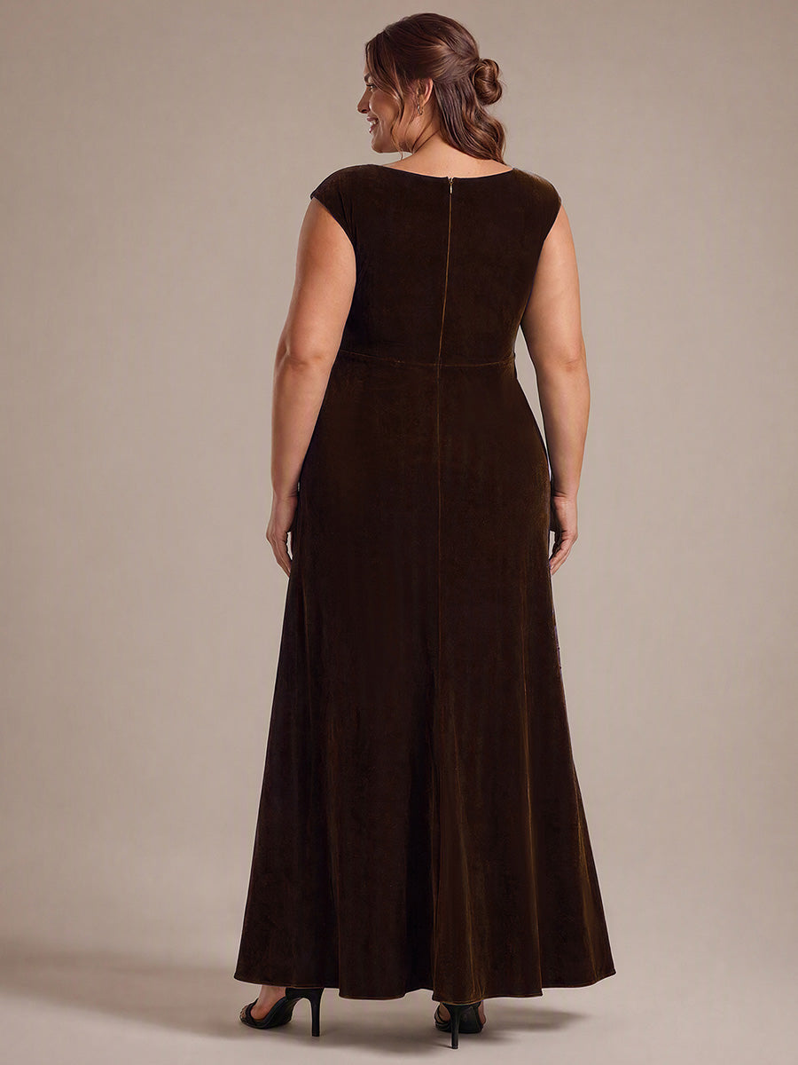 Robe A-Line à sequins maxi avec décolleté carré et manches courtes #Couleur_Marron chocolat