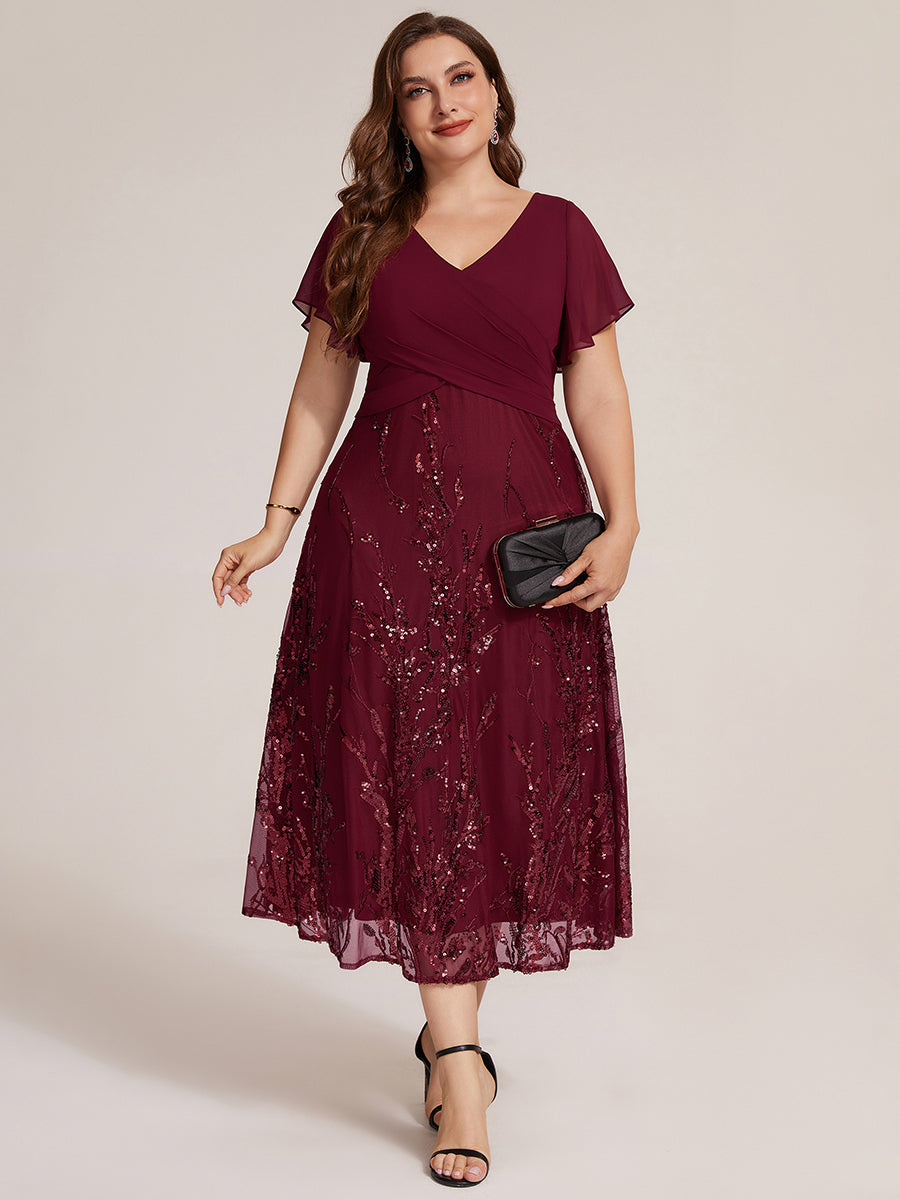 robe en ligne A avec manches courtes décolleté en V sequins longueur thé avec ourlet volanté #Couleur_Bordeaux