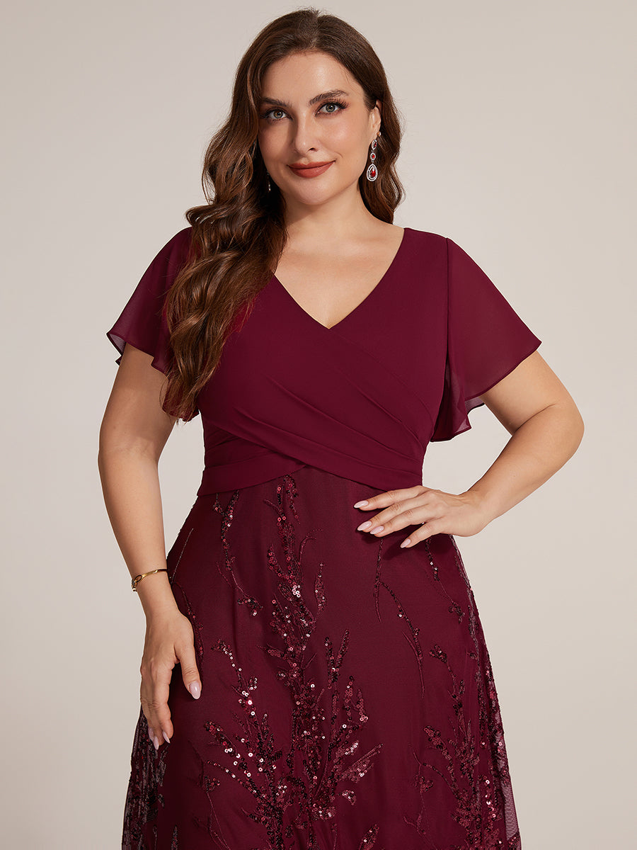 robe en ligne A avec manches courtes décolleté en V sequins longueur thé avec ourlet volanté #Couleur_Bordeaux