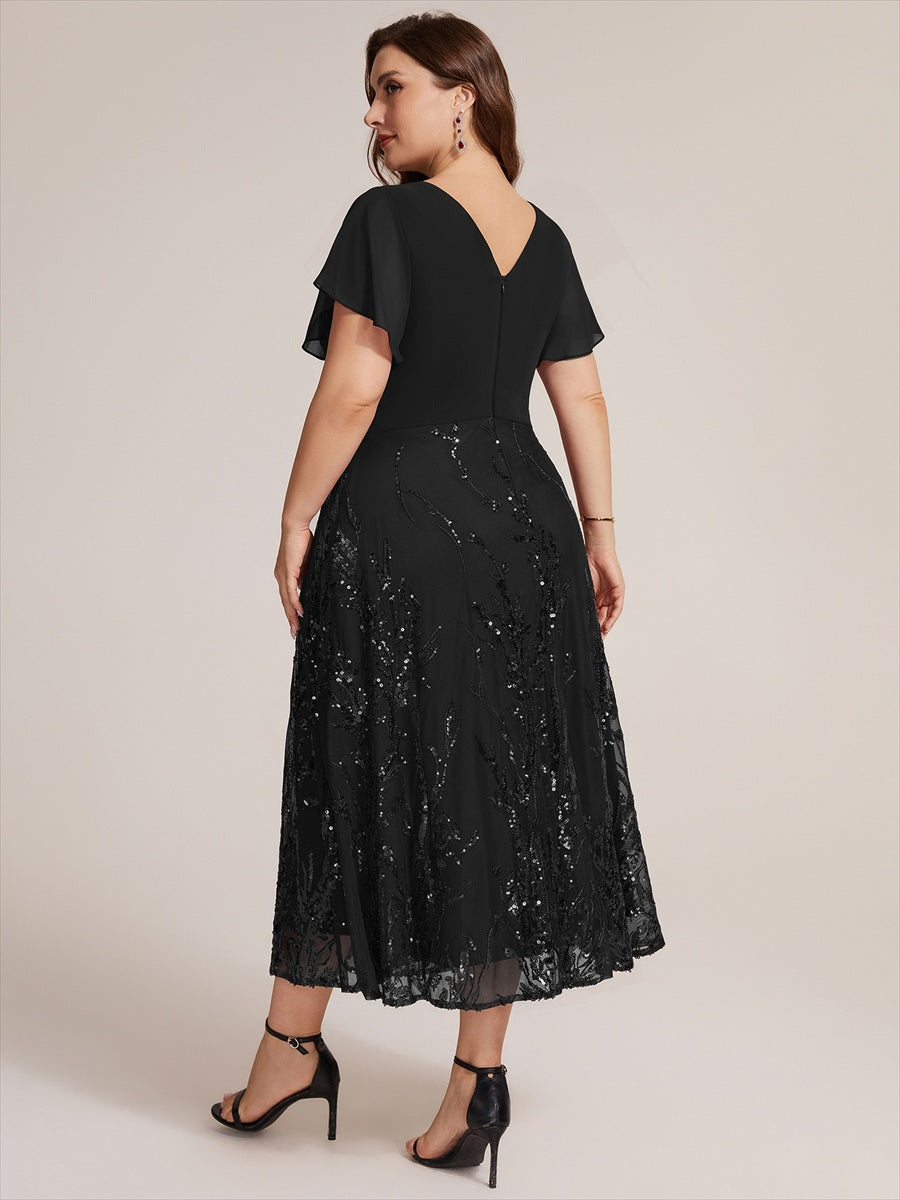 robe en ligne A avec manches courtes décolleté en V sequins longueur thé avec ourlet volanté #Couleur_Noir