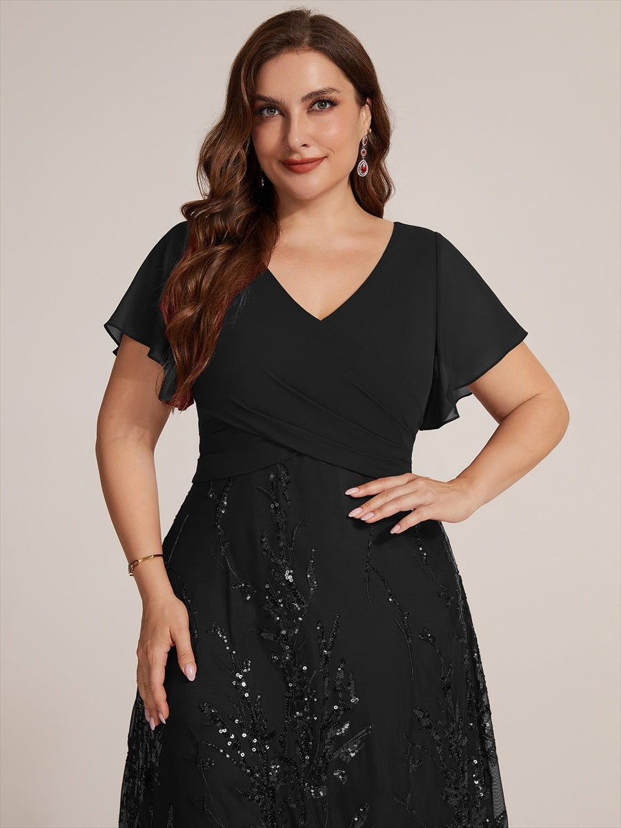robe en ligne A avec manches courtes décolleté en V sequins longueur thé avec ourlet volanté #Couleur_Noir