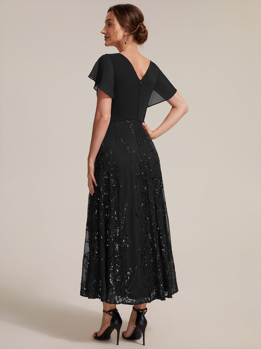 robe en ligne A avec manches courtes décolleté en V sequins longueur thé avec ourlet volanté #Couleur_Noir