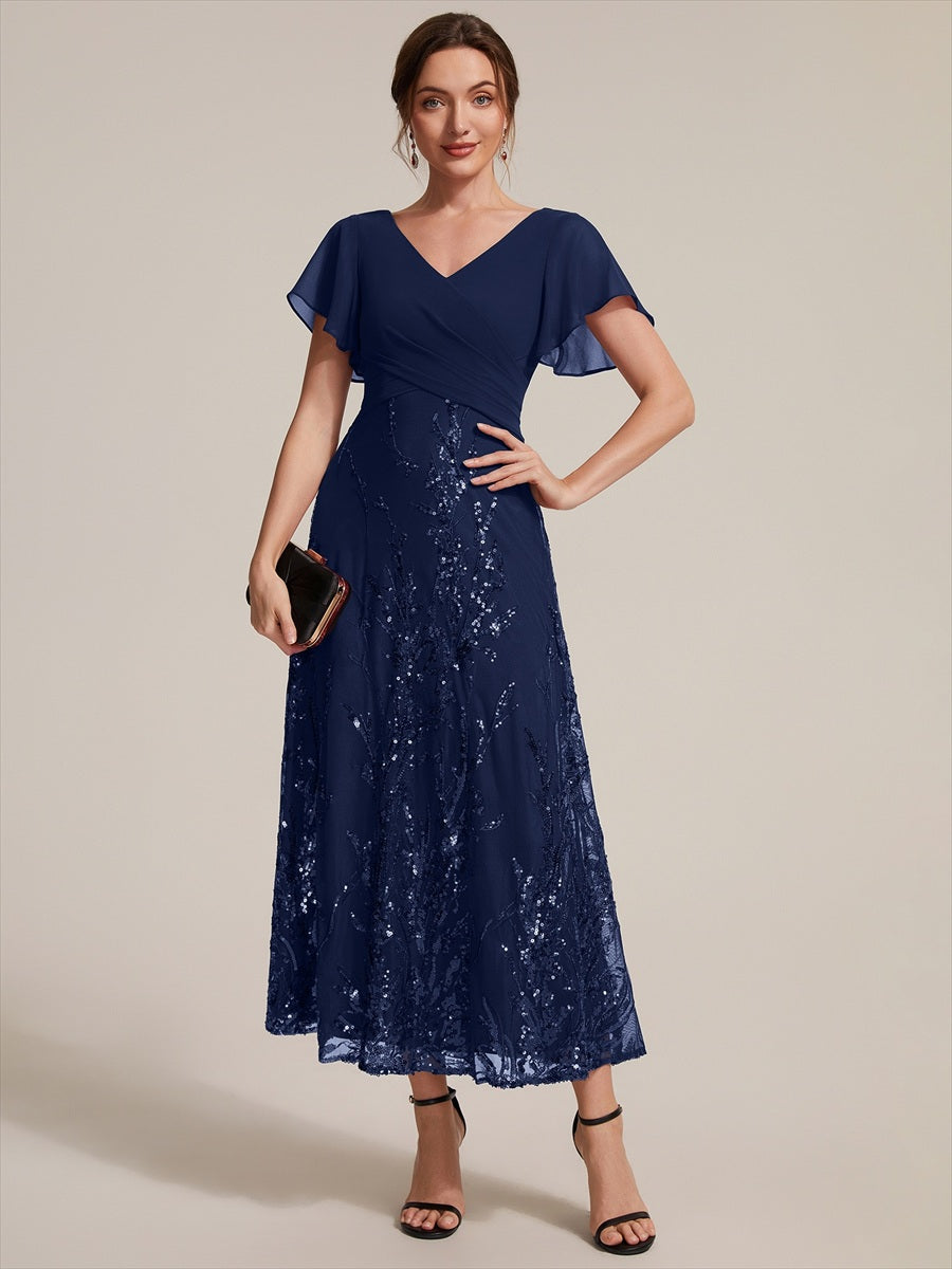 robe en ligne A avec manches courtes décolleté en V sequins longueur thé avec ourlet volanté #Couleur_Bleu Marine