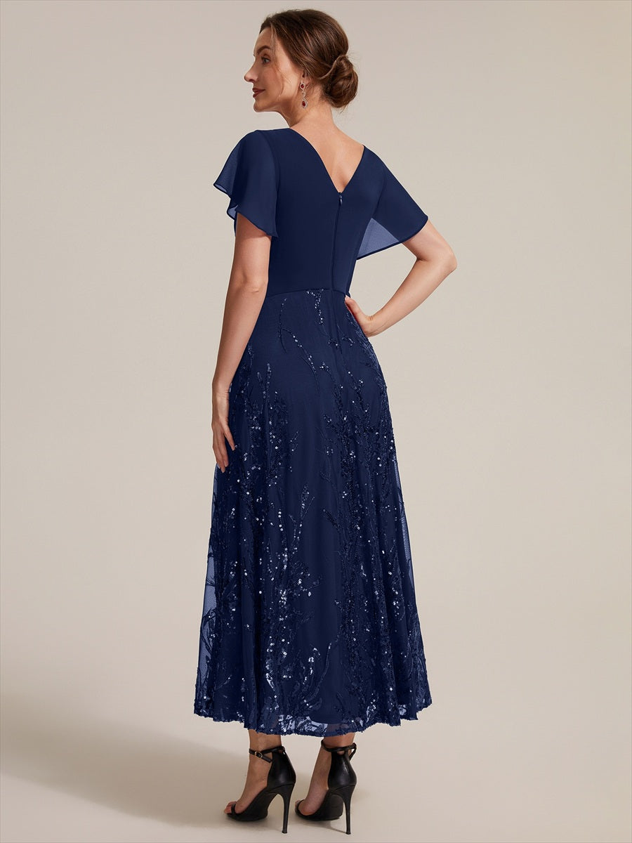 robe en ligne A avec manches courtes décolleté en V sequins longueur thé avec ourlet volanté #Couleur_Bleu Marine