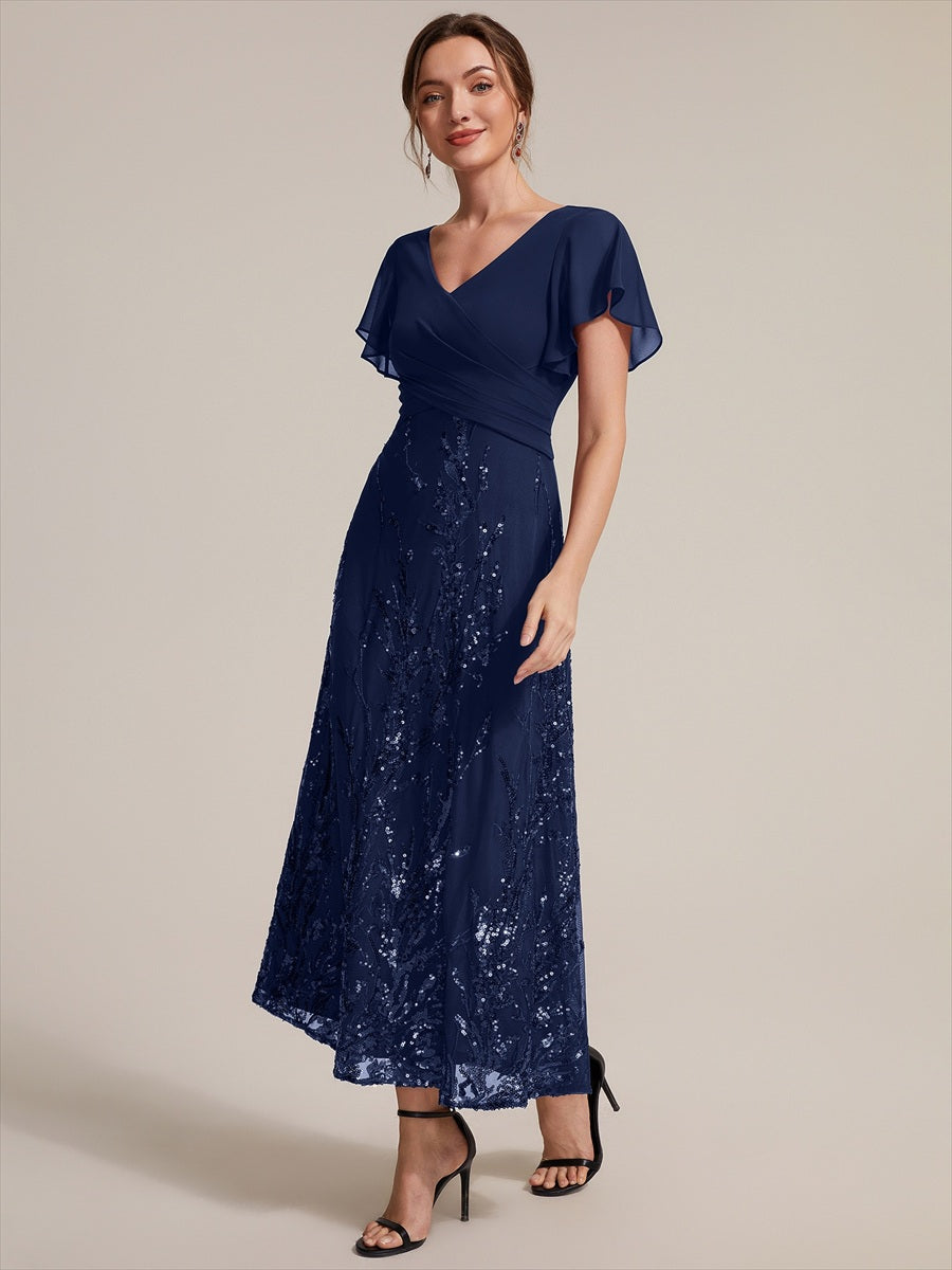 robe en ligne A avec manches courtes décolleté en V sequins longueur thé avec ourlet volanté #Couleur_Bleu Marine