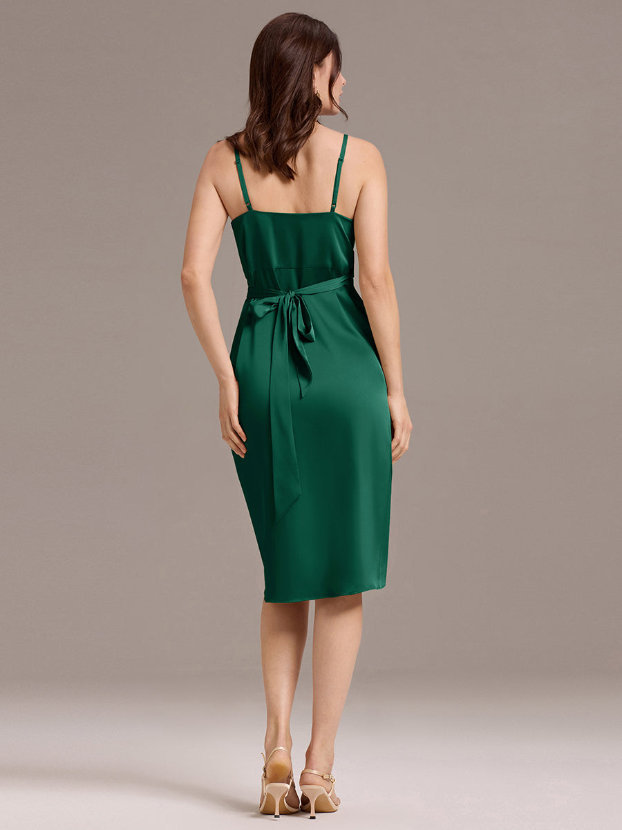 Robe de mariée mi-longue en satin à col en V et bretelles spaghetti #Couleur_Vert Fonce
