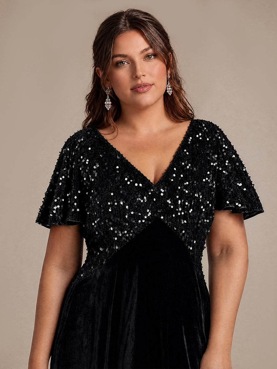 Robe mi-longue en A avec manches courtes décolleté en V et sequins #Couleur_Noir