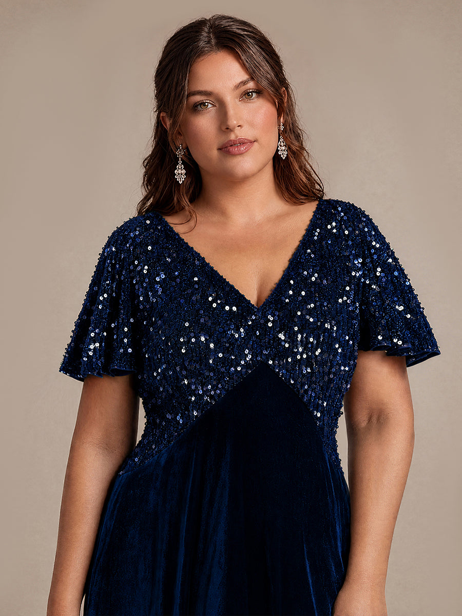 Robe mi-longue en A avec manches courtes décolleté en V et sequins #Couleur_Bleu Marine