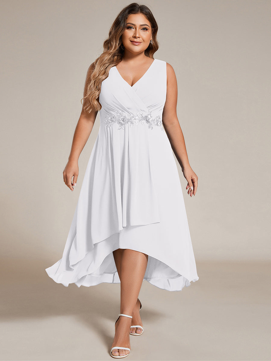 Robe d'invité de mariage haute-basse en mousseline de soie sans manches avec applique à la taille #Couleur_Blanc