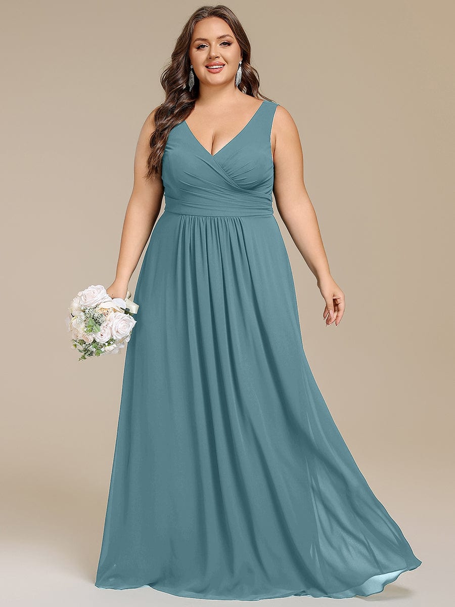 Robe d'invité de mariage trapèze en mousseline fluide à encolure ronde et longueur au genou #Couleur_Bleu Fume