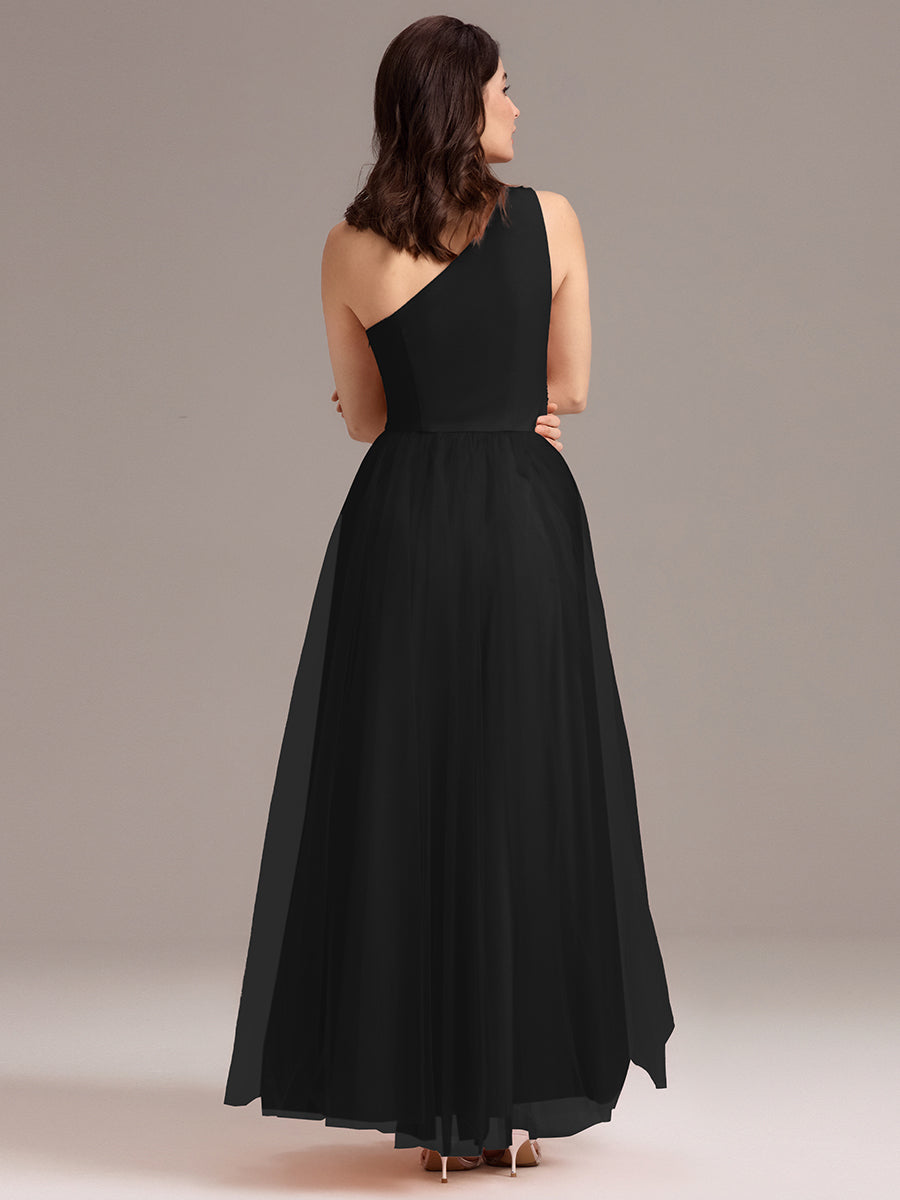 Robe de demoiselle d'honneur trapèze asymétrique en tulle à volants #Couleur_Noir